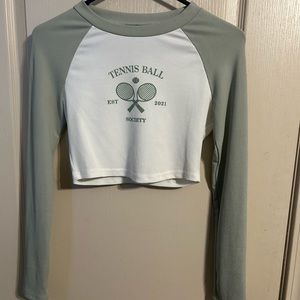 small long sleeve crop